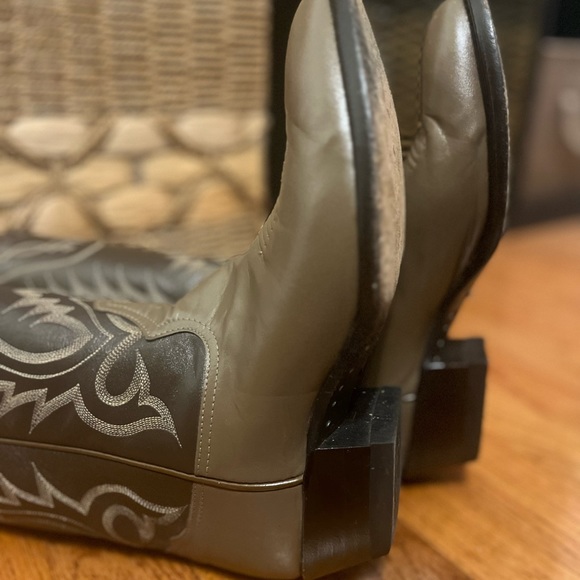 Men’s Tony Lama Western Cowboy Boots Color Moss Two-Toned Size 8D (regular) - Picture 7 of 14